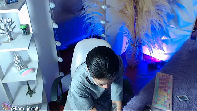 Jonesliam23 webcam