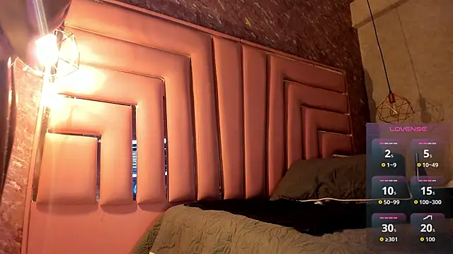 EXOTIC_EBONY_ webcam