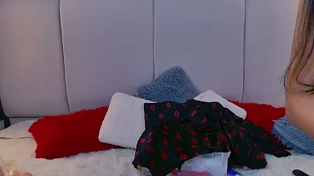 Niicolle_Miller webcam