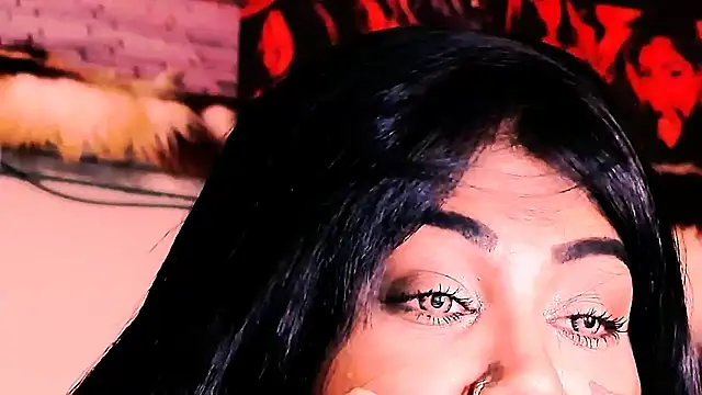 indian_dreamgirl webcam