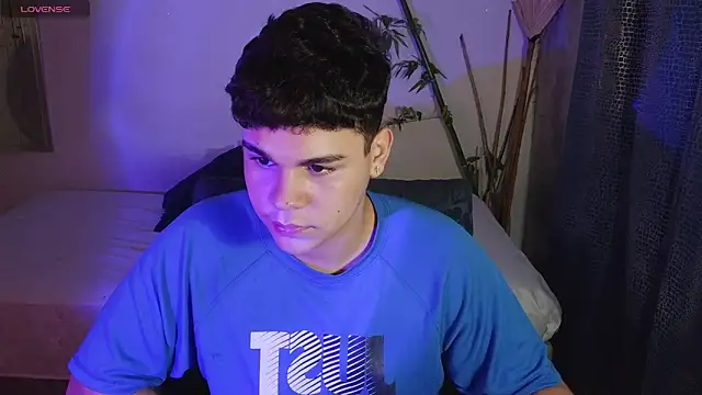 eithan_jonnes webcam