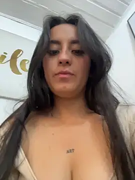 Antonella_Julieta webcam