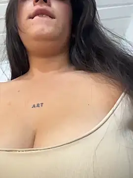 Antonella_Julieta webcam