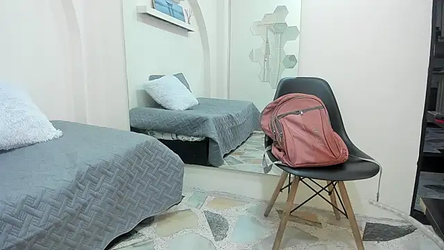 alicee__whitee webcam