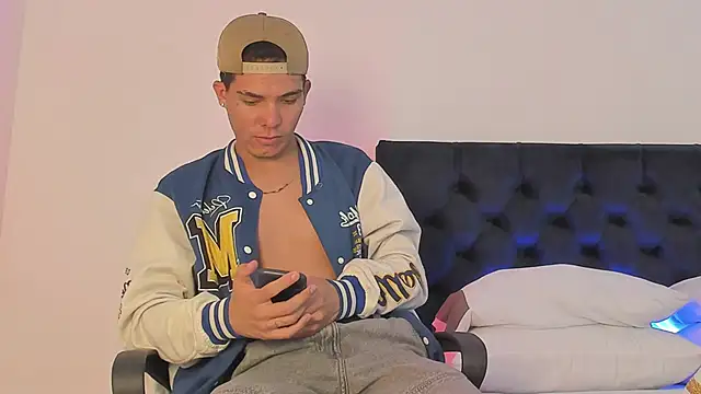 Marcus_Moreno webcam