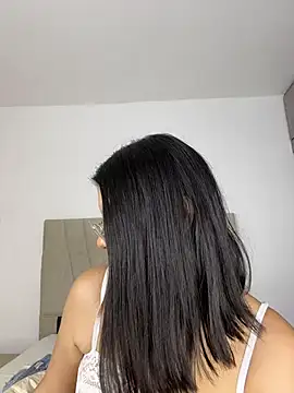 Webcam Model (Julietalcl)  is live.Free join now!