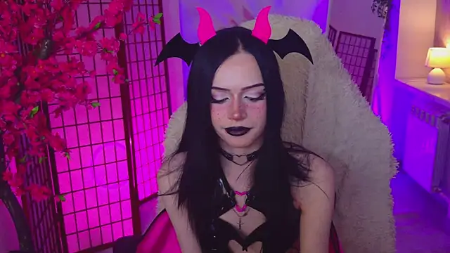 Dark_Diva webcam