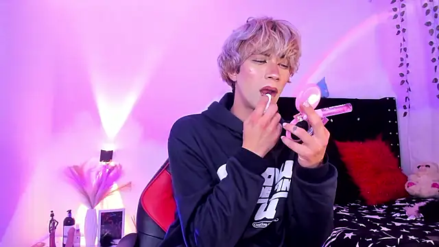 Cooperrosscute233 webcam