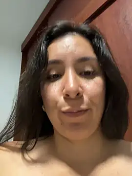 emely_sexx20 webcam