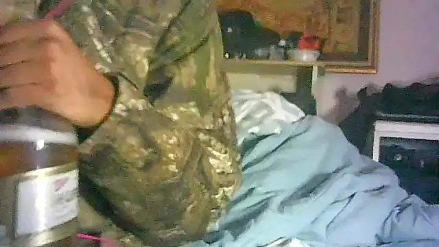 ON3YOULLN3VER_FIR3 webcam