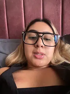 Miabonnett_ webcam
