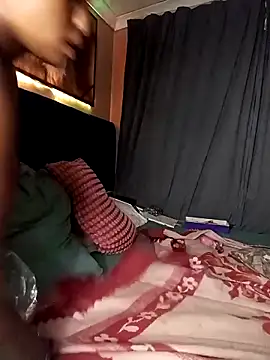 Queen-Chocolate webcam