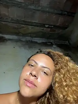 Chloe_Leaozinho webcam