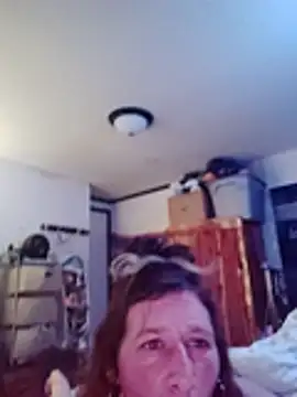 Juicy_Libra69 webcam