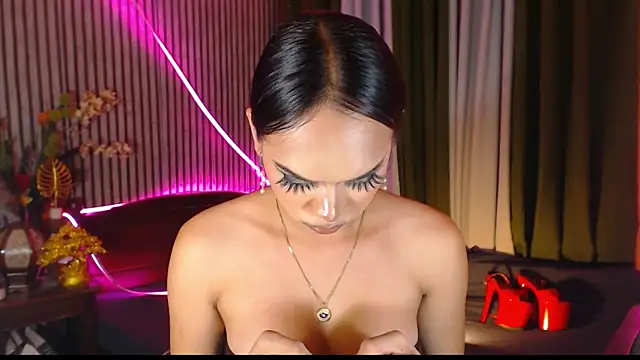 Unforgettablejulia webcam