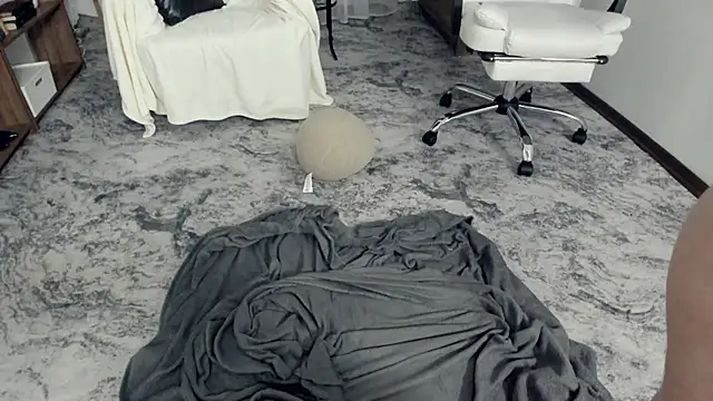 KristalCrowner webcam