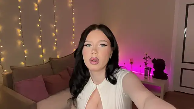 mistress_of_hearts webcam