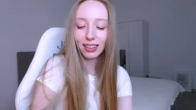 Luna_insniity webcam