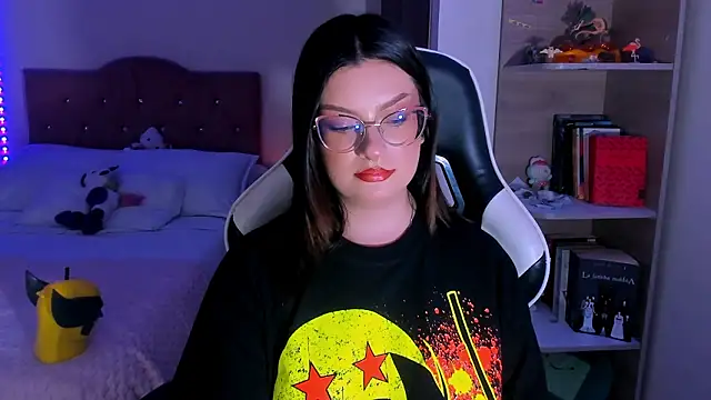 OphelianaRose33 webcam