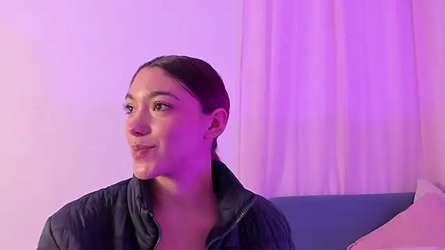 Victoria_Beaumont webcam