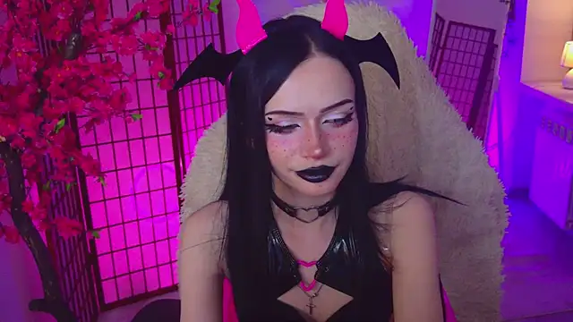 Dark_Diva webcam