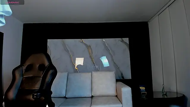 Alicee_Broownn webcam