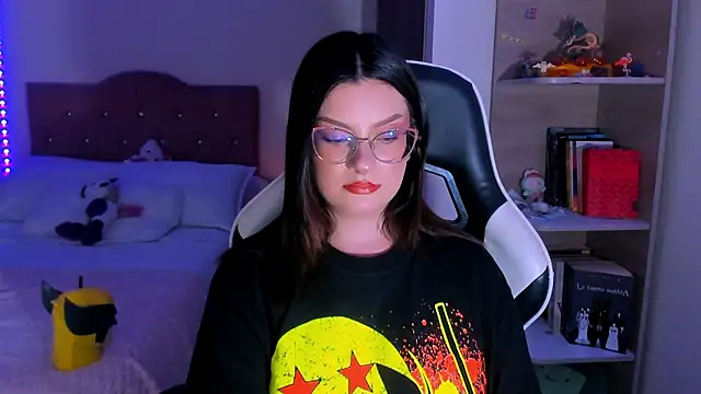 OphelianaRose33 webcam