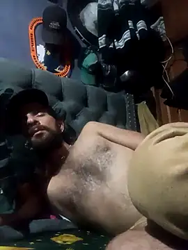 hairy_mannn webcam
