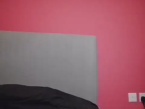 Slutty_Kiki_Bella webcam