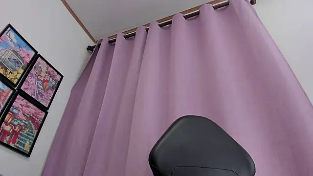 Carolina_Burninng webcam