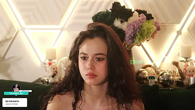 taanni_bc webcam