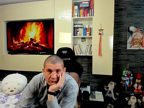 SpartacusDaddy48 webcam