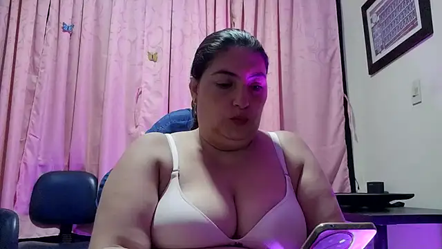 lina_maria99 webcam