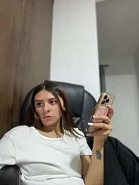 alison_parkerr26 webcam