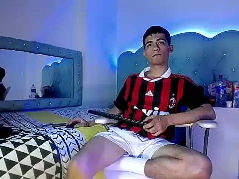 Apolo_Richards webcam