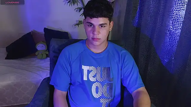 eithan_jonnes webcam