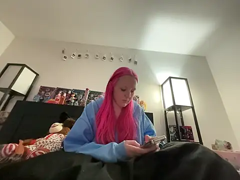 pinkhairfun16 webcam