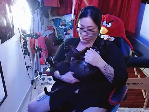 yiyi84 - YIYI84's free webcam