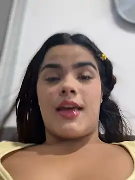 kaily_sweet16 (F teen) - Squirt in the balcony