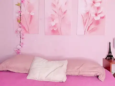 amiclark - Amiclark's free webcam - UK Sex Cams