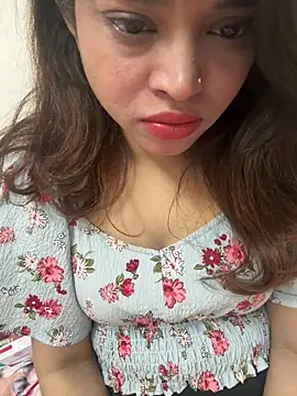 Webcam Model (riya_sharma11)  is live.Free join now!