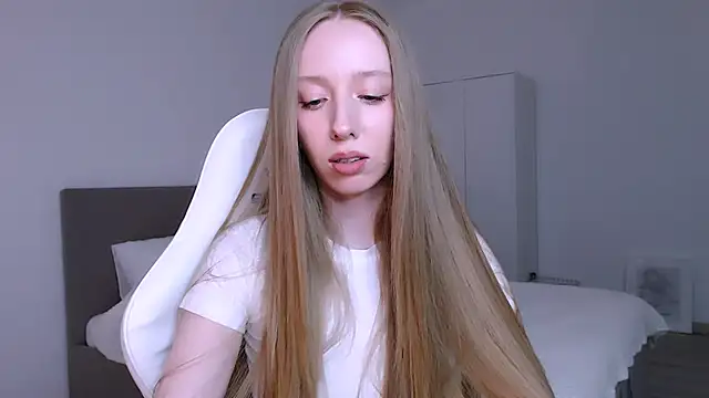 Luna_insniity webcam