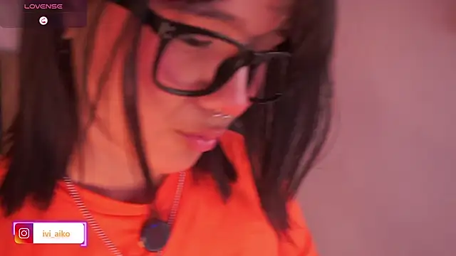 Ivi_Aiko webcam