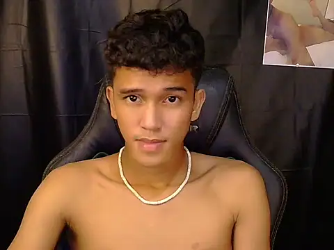 hugekenbigcock webcam