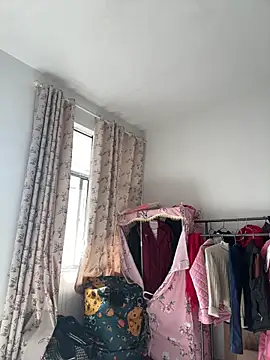 美女daaqnn在线直播