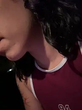 Alice_surprise webcam