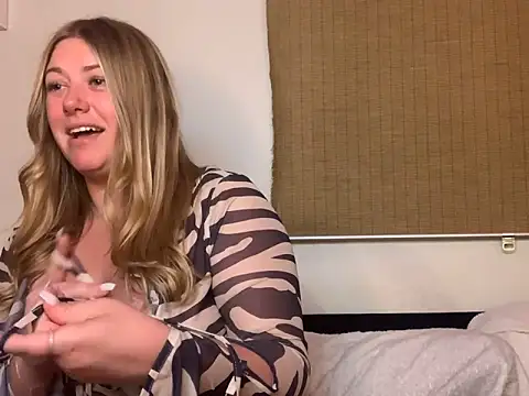 autumnsbedroom - Autumnsbedroom's free webcam