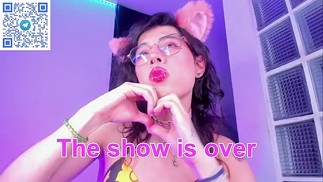 Sweet-SharoKitty webcam