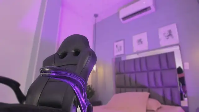 renee_shelby_ webcam