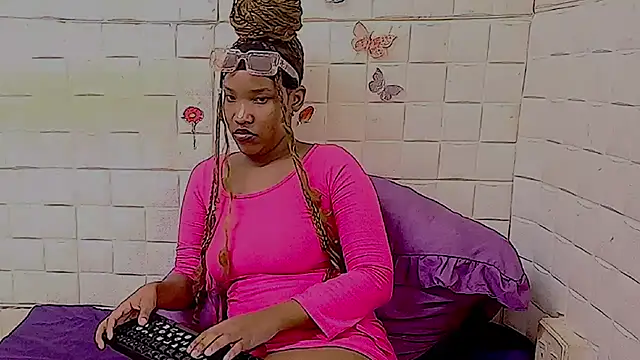 EroticSexyPrada webcam